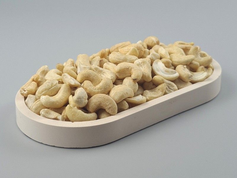 Bio Cashewkerne, ganz, ungeröstet, schöne aromatische Kerne