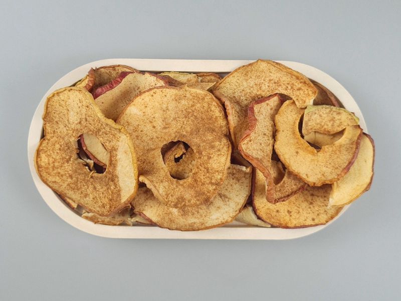 Apfelchips mit Zimt - Schale oben
