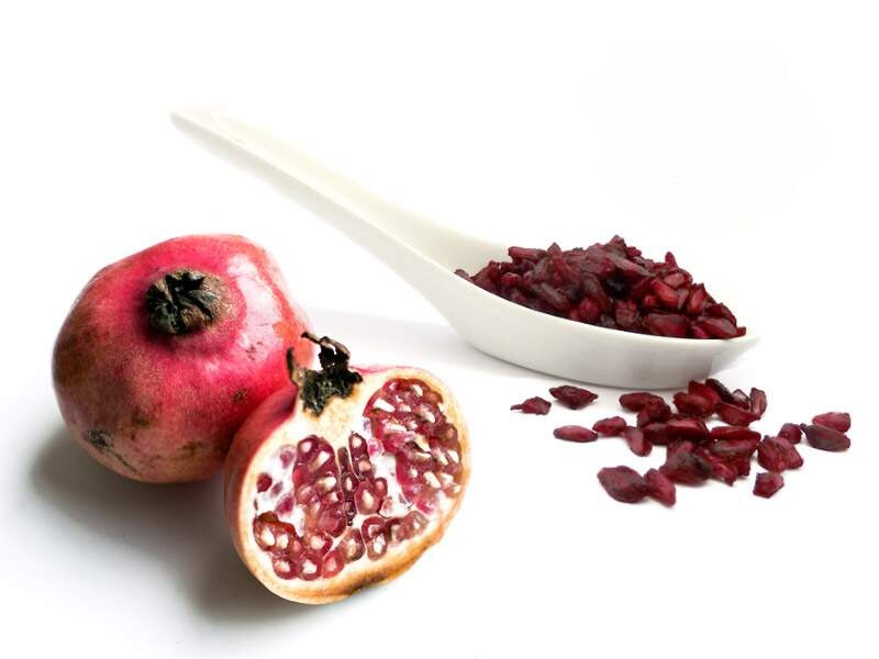 Granatapfelkerne getrocknet, Granatapfelsamen, mit Fruchtfleisch, Bio kbA